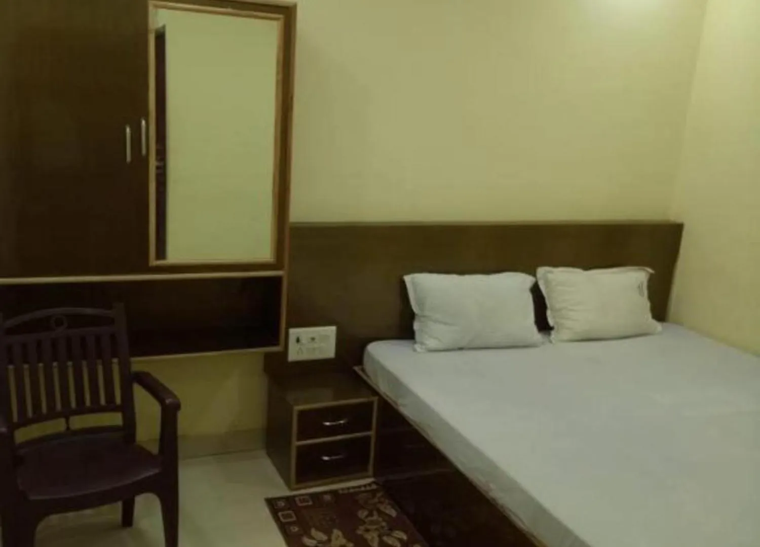 Hotel Swastik Guest House Inn Varanasi