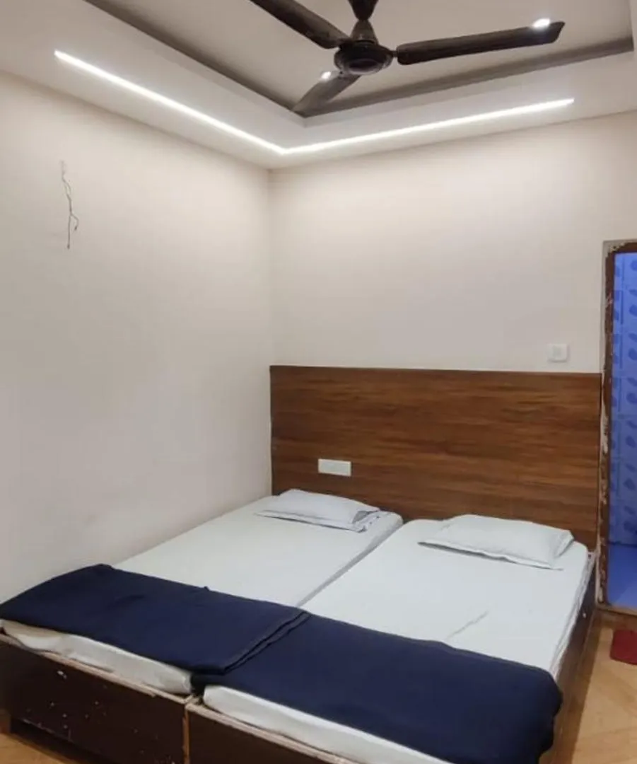 Swastik Guest House Inn Varanasi 3*,  Índia