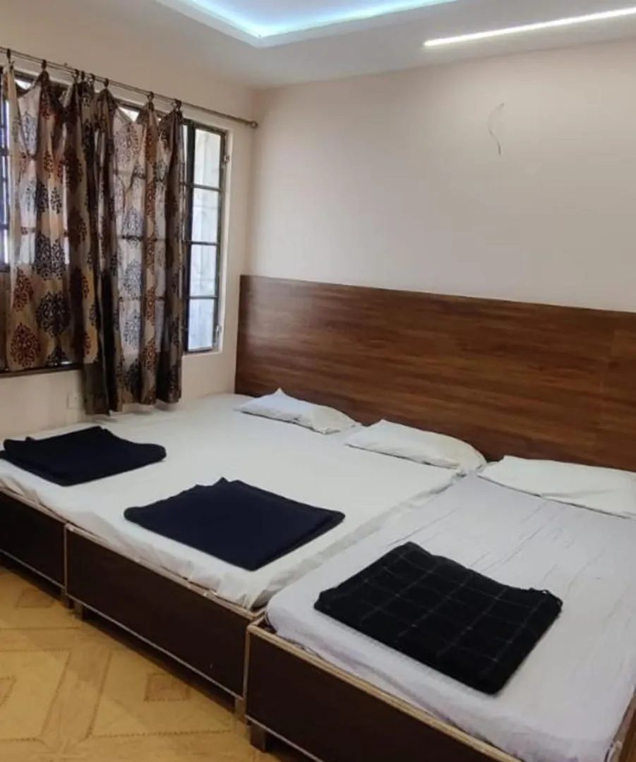 Swastik Guest House Inn Varanasi Hotel
